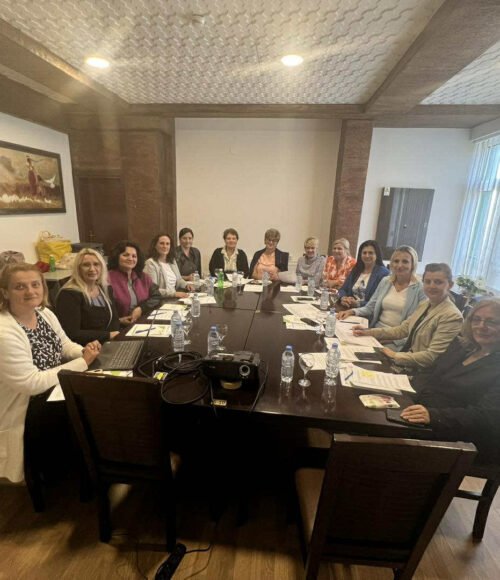 ea353e22-1fc8-4fbd-bbce-2d44356a2758